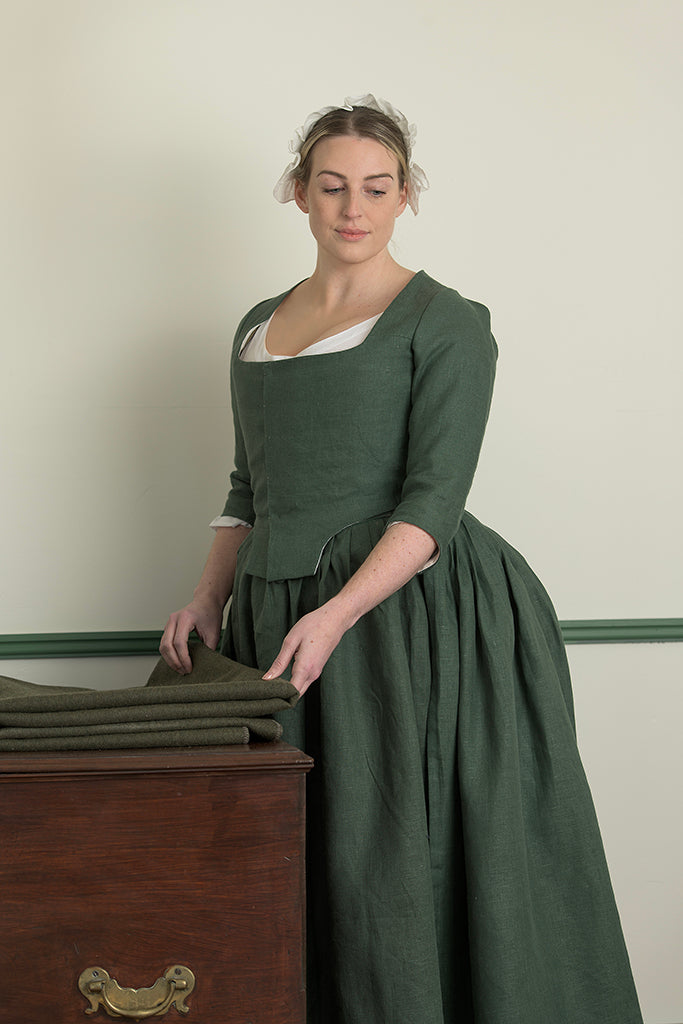 Green Linen Gown | 1770 - 1790