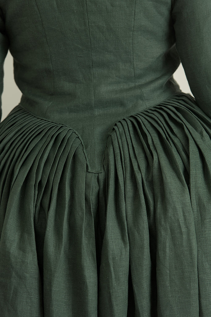 Green Linen Gown | 1770 - 1790