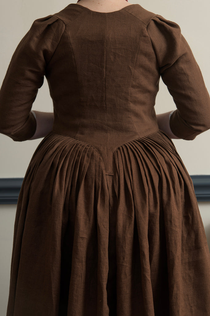 Brown Linen Gown | 1770 - 1790