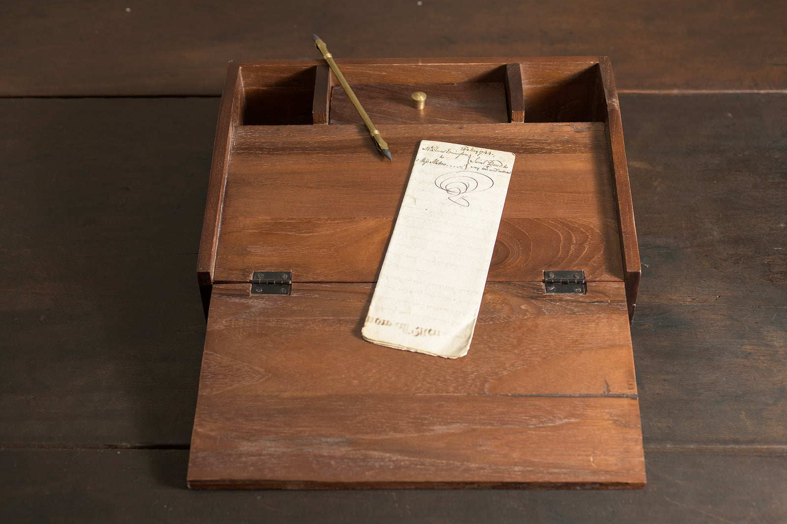 Bureau d'écriture dépliable