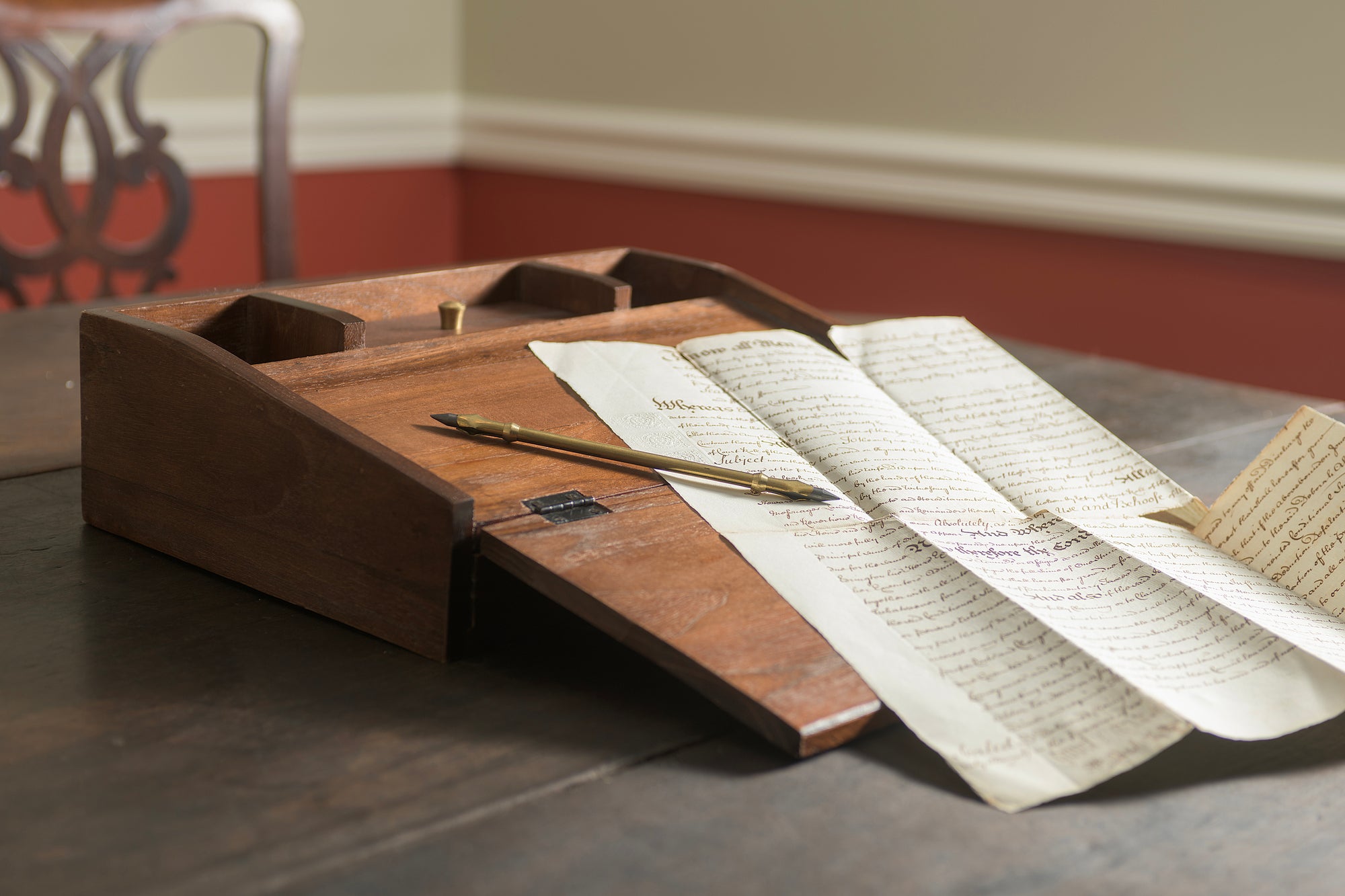 Bureau d'écriture dépliable