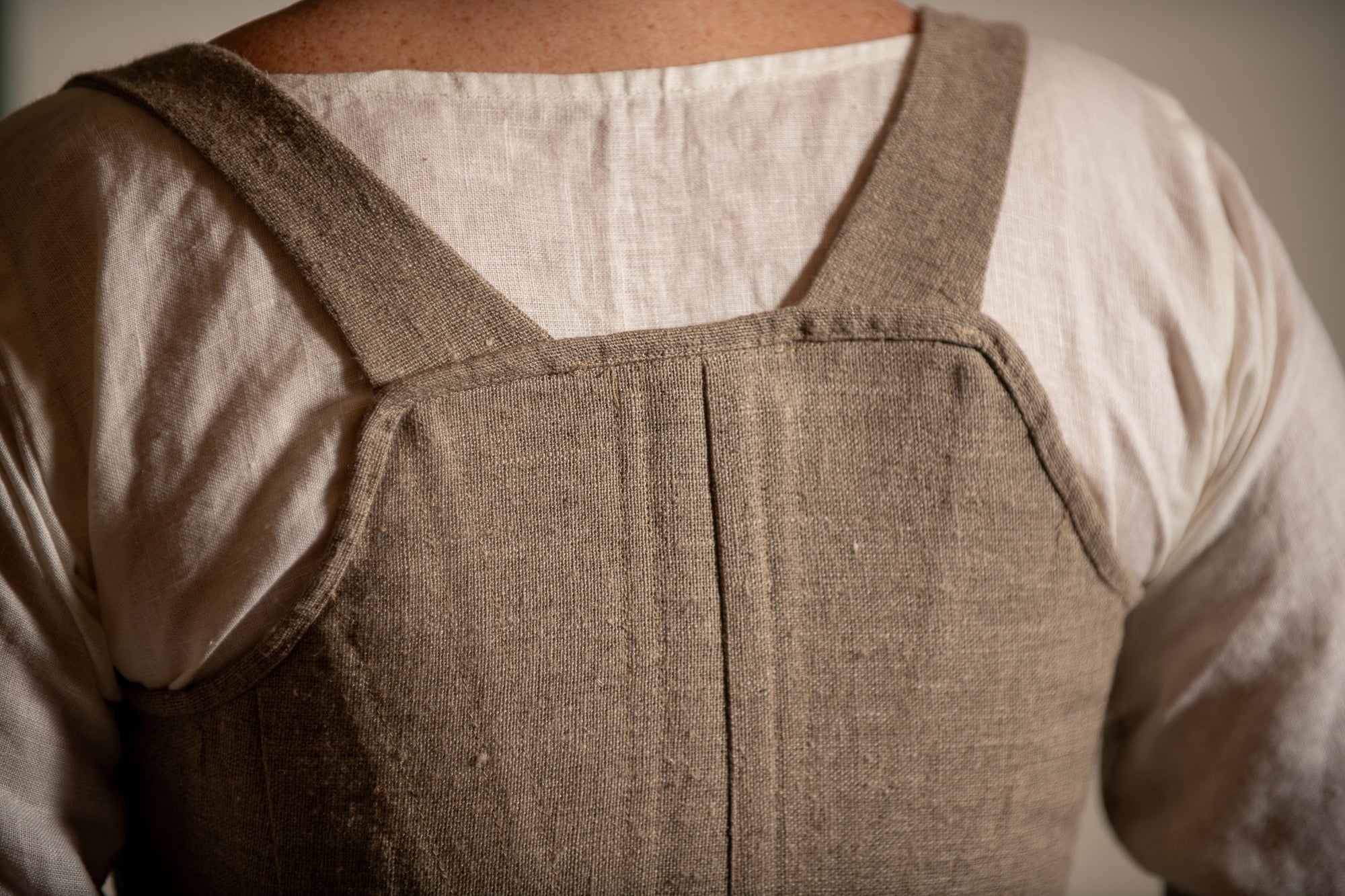 Front Lacing Linen Stays