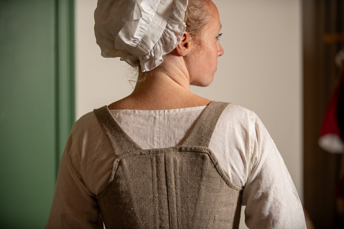 Front Lacing Linen Stays