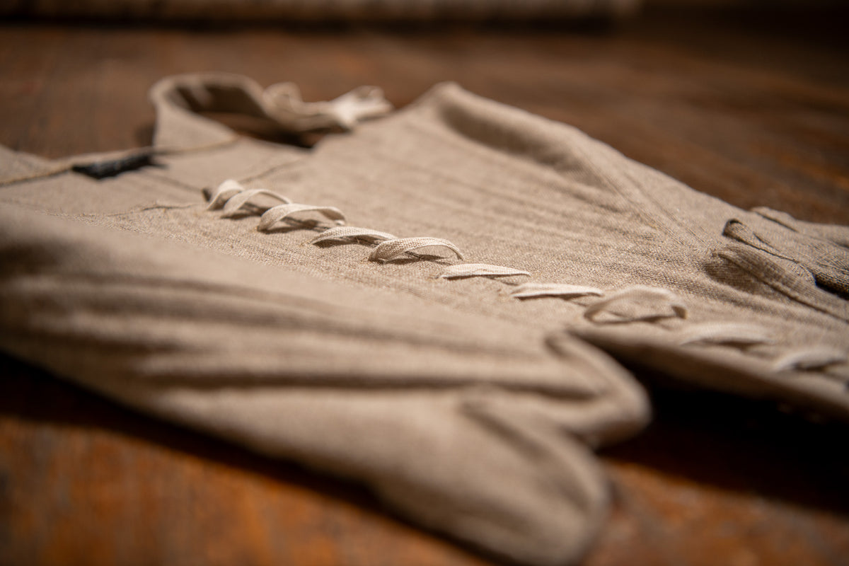 Front Lacing Linen Stays