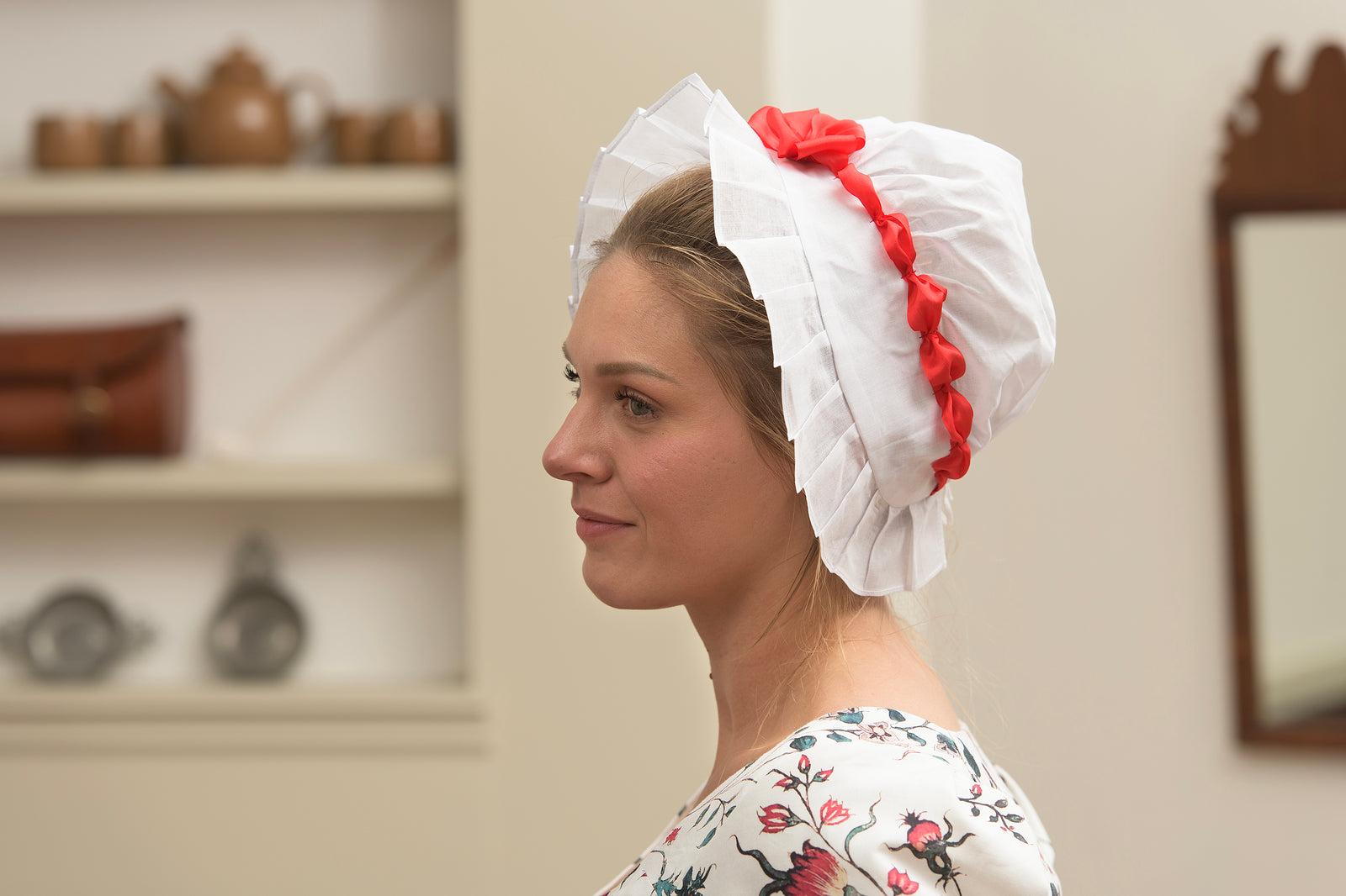 Long Pleated Linen Organdy Cap