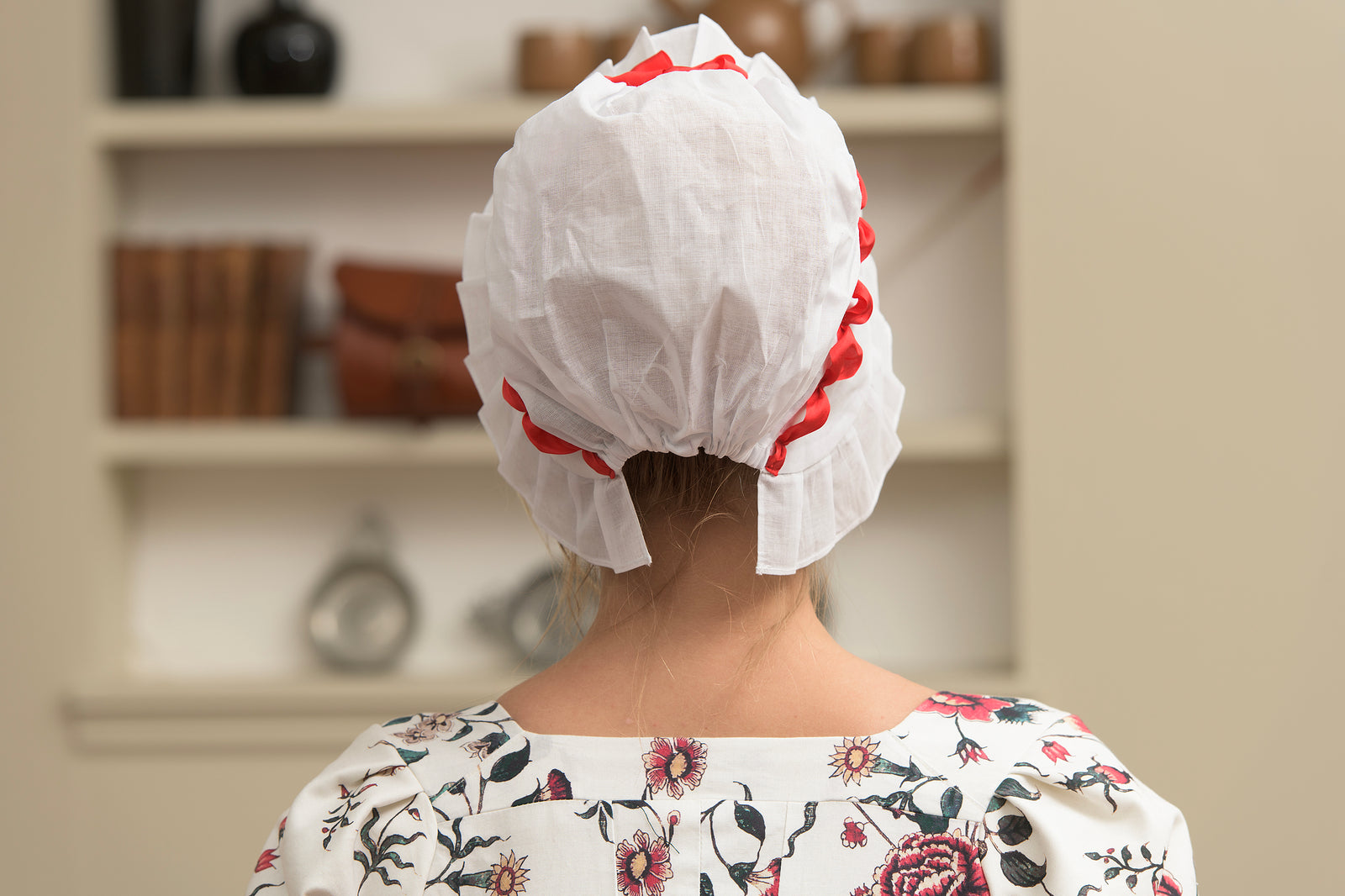 Long Pleated Linen Organdy Cap