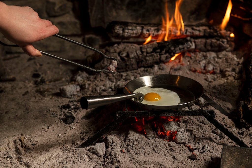 Folding Frying Skillet from Samson Historical