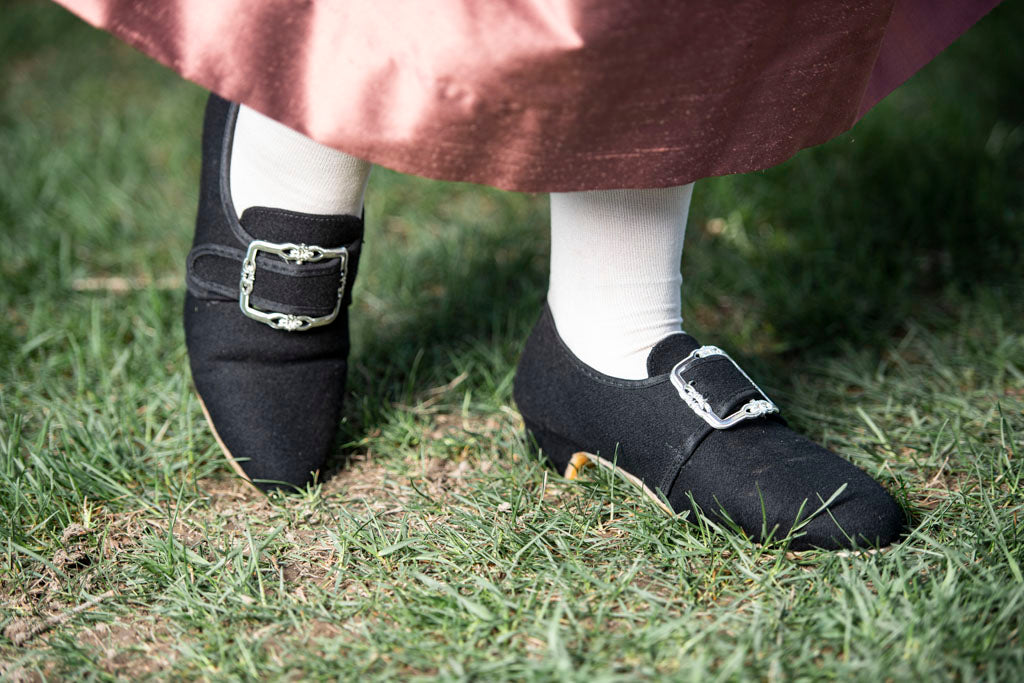 18th Century Wool Shoes - Jenny&#39;s Woolen Buckle Shoes 