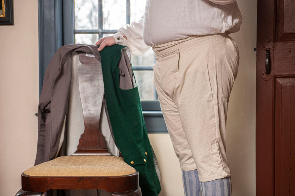 Side view of men&#39;s 18th Century Linen Breeches