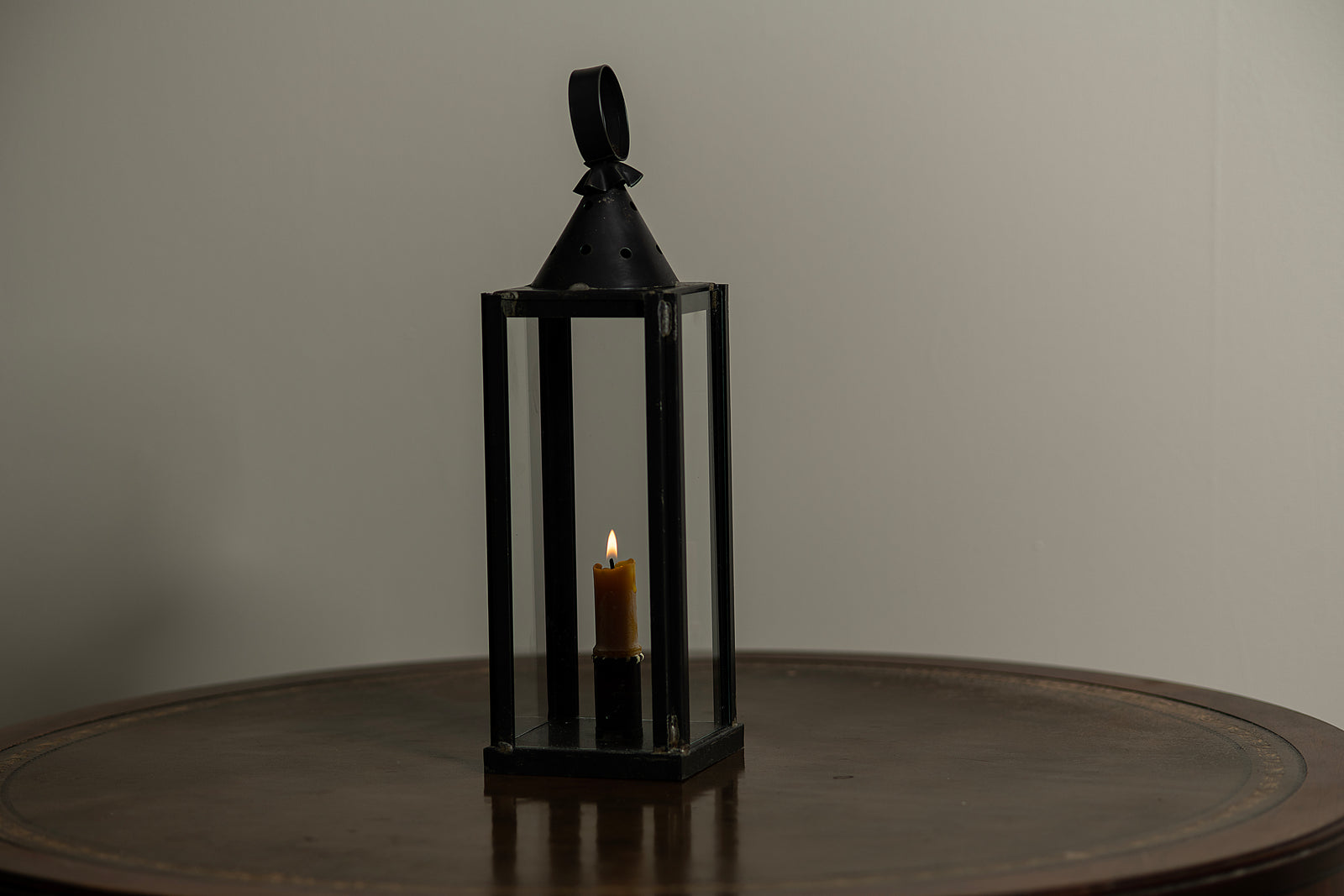 Lanterne à parois en verre et fer